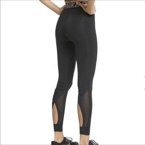 Nike pro crossover leggings twist mesh back